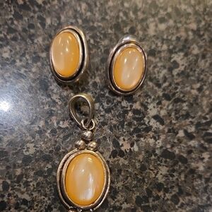 Gold and Cream Oval Earrings